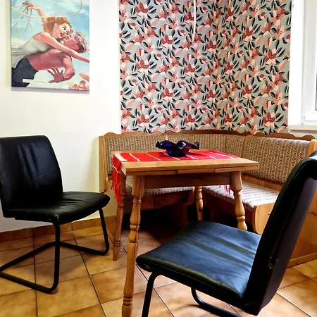 Vintage Apartment