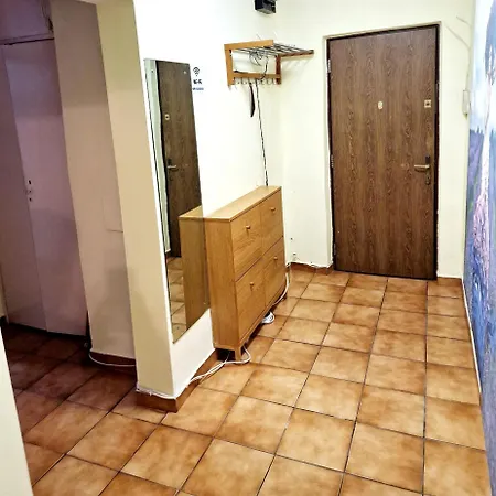 Vintage Apartment *